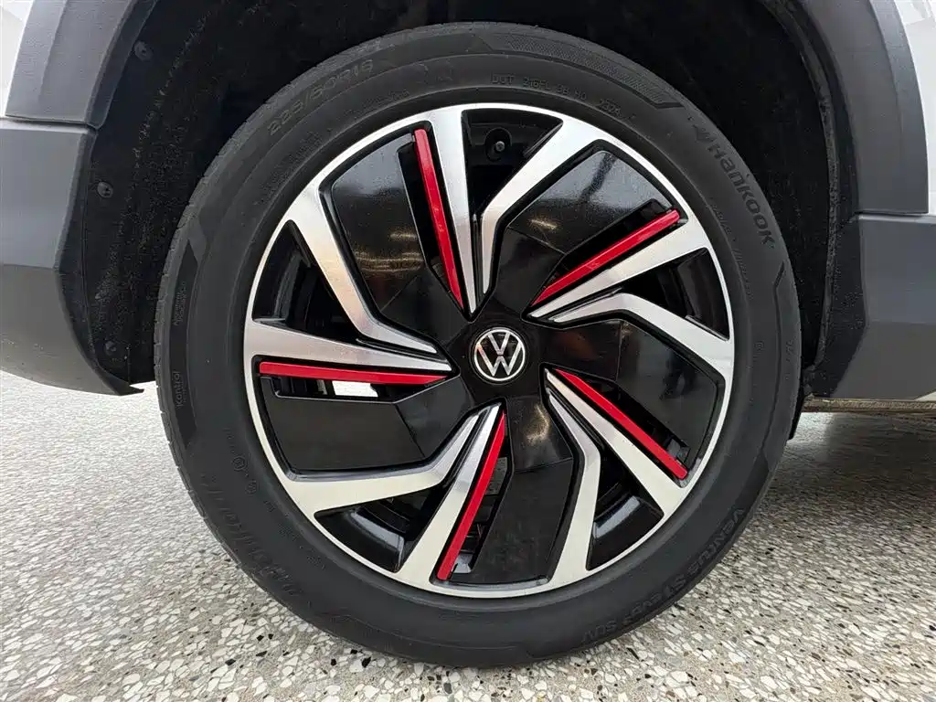 Volkswagen Tharu 2024 300TSI 2WD Moon Premium Edition фото 15