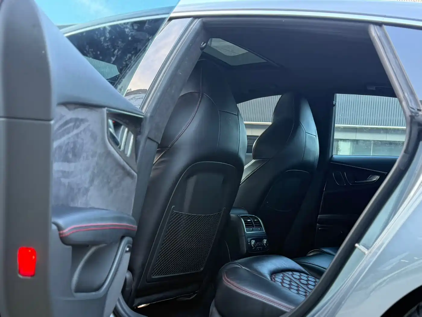 Фото 5 - Audi A7