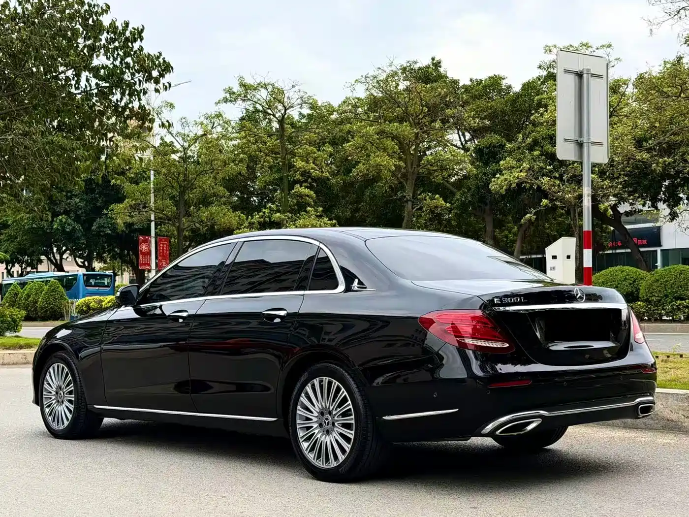 Mercedes-Benz E-Class 2020 Facelift E 300 L Exclusive фото 9