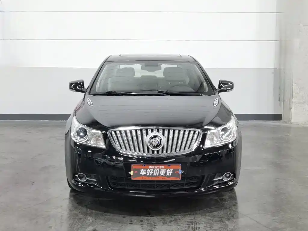 Фото 3 - Buick LaCrosse