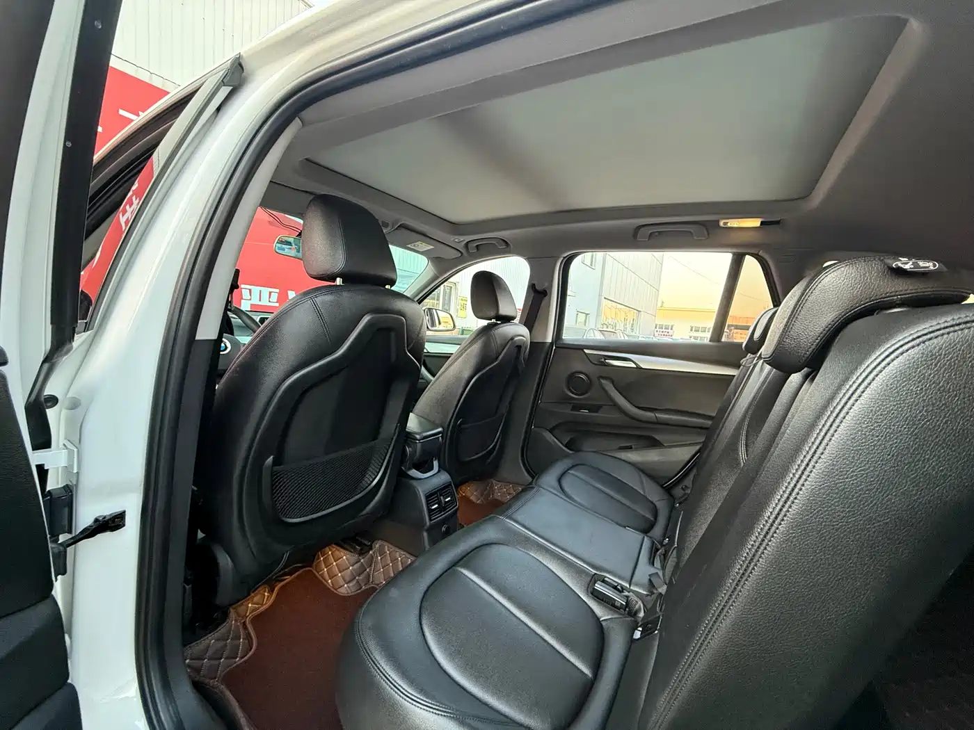 BMW X1 2016 sDrive18Li Luxury Model фото 6