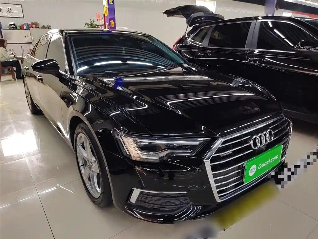 Audi A6L 2019 45 TFSI quattro Exclusive Elegance фото 4