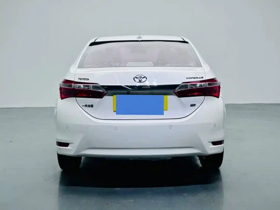 Toyota Corolla 2014 1.6L CVT GL фото 5