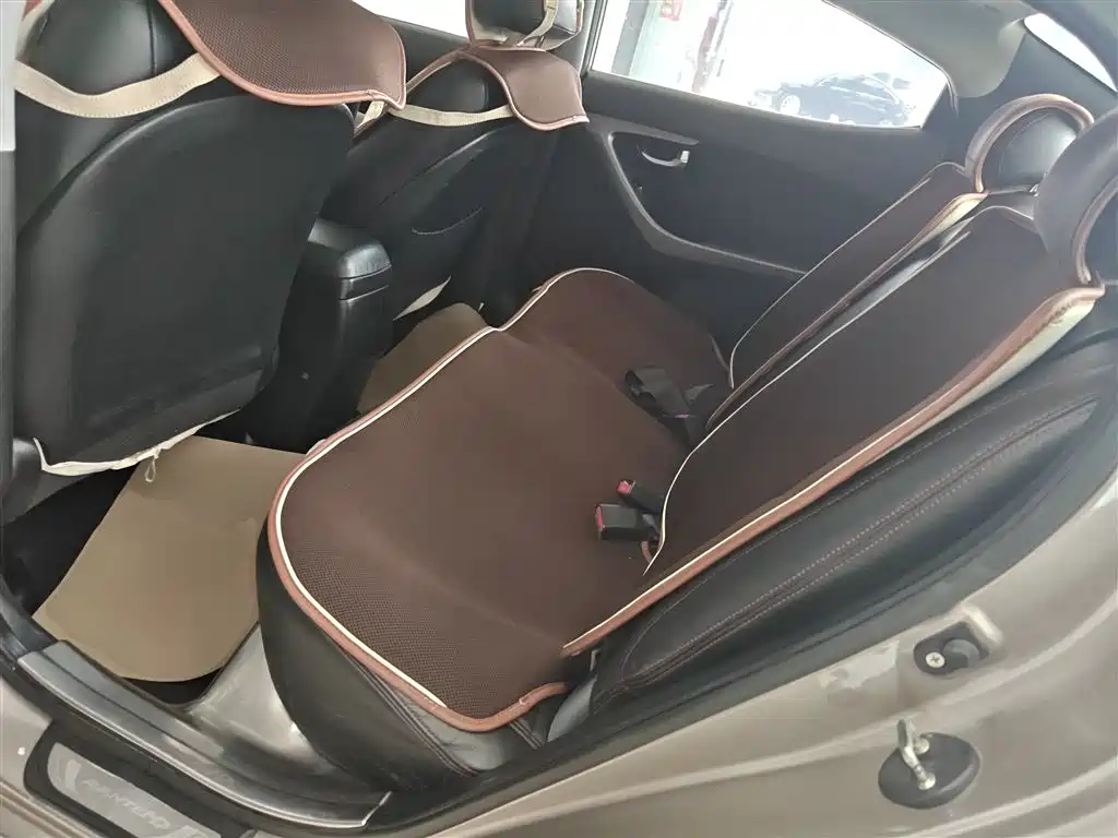 Hyundai Langdong 2015 1.6L Auto Premium фото 17