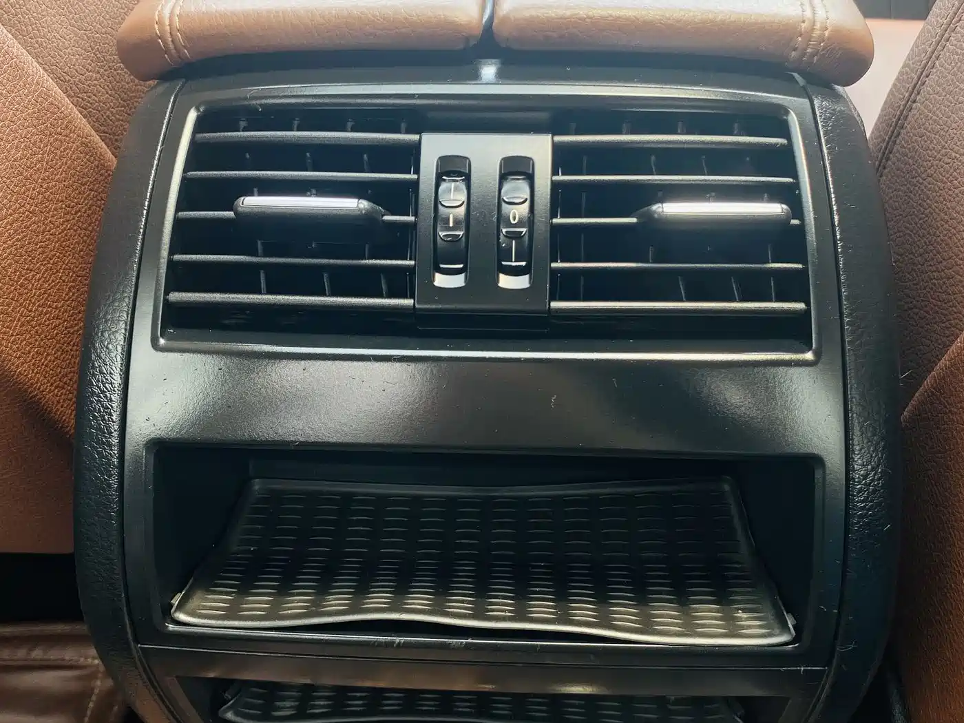 BMW 5 Series 2014 525Li Leading фото 21