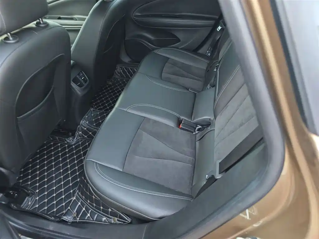 Buick Verano 2017 Sedan 20T DCT Elite фото 17