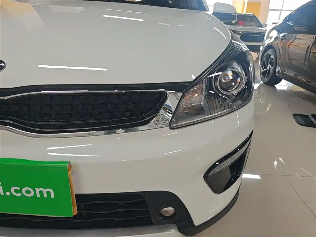 Kia KX CROSS 2018 1.6L Automatic Smart Sunroof Edition фото 24