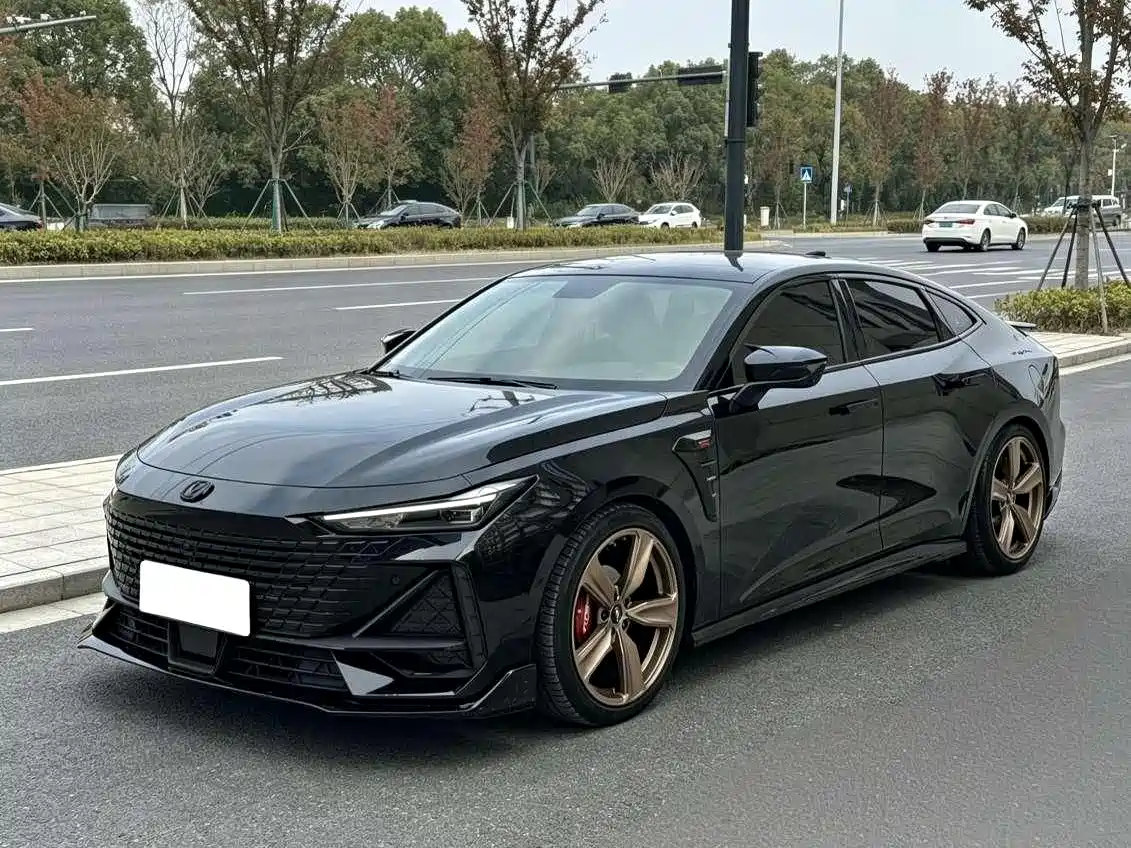 Changan UNI-V 2023 1.5T Sport Edition