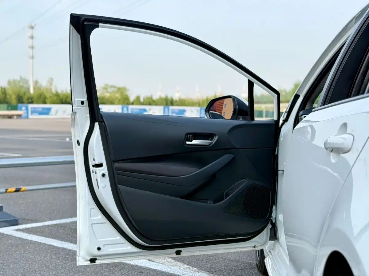 Toyota Levin 2024 Smart Hybrid 1.8L Luxury Edition фото 23