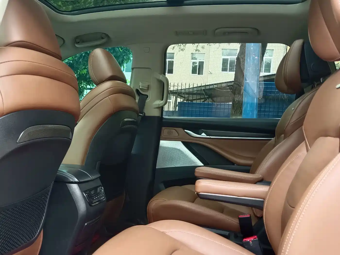 SAIC Maxus D90 2017 2.0T Automatic 4WD Sirius фото 5