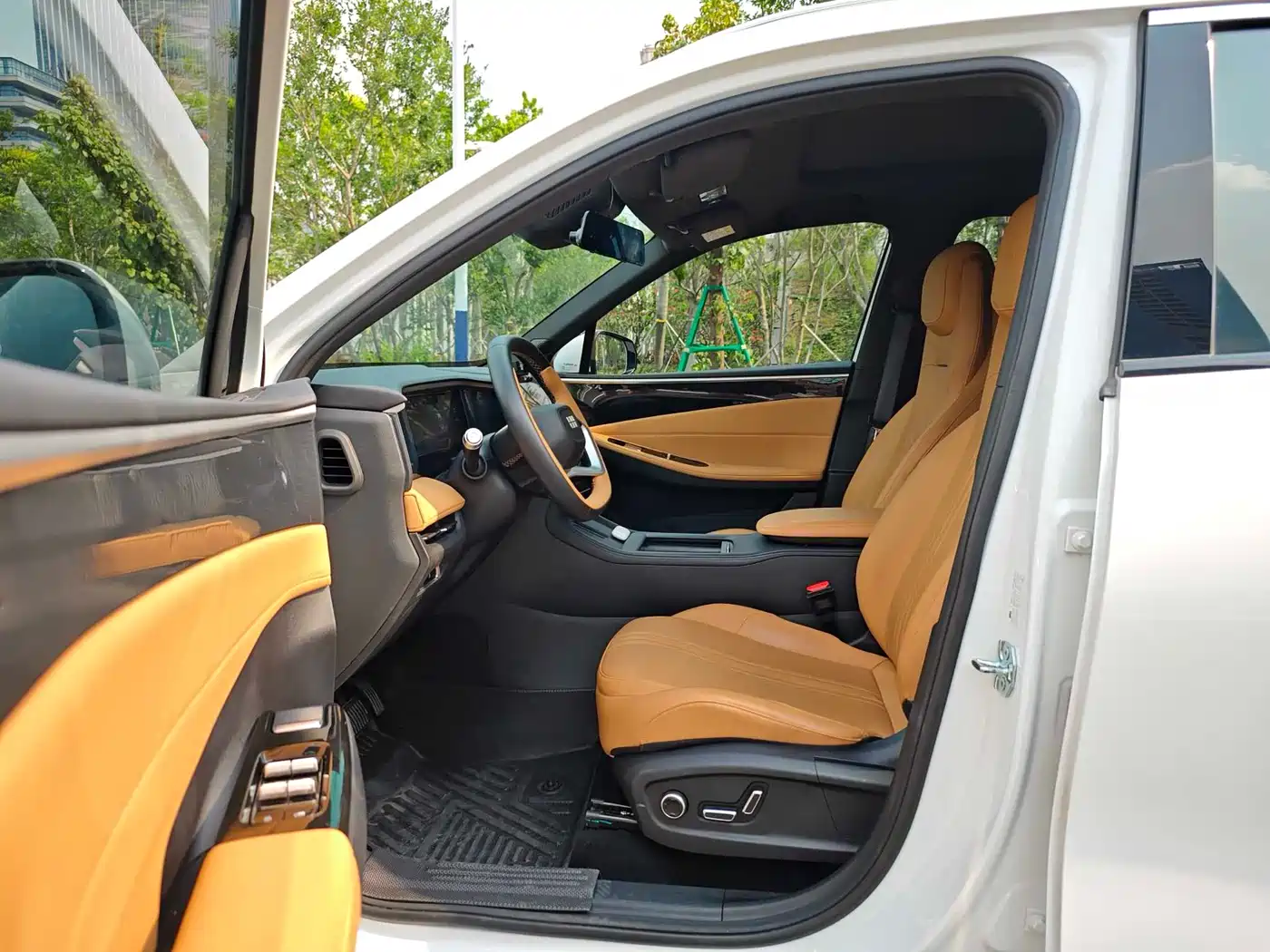 Geely Galaxy Galaxy L7 2024 1.5T 115km MAX Soaring Dragon Edition фото 11