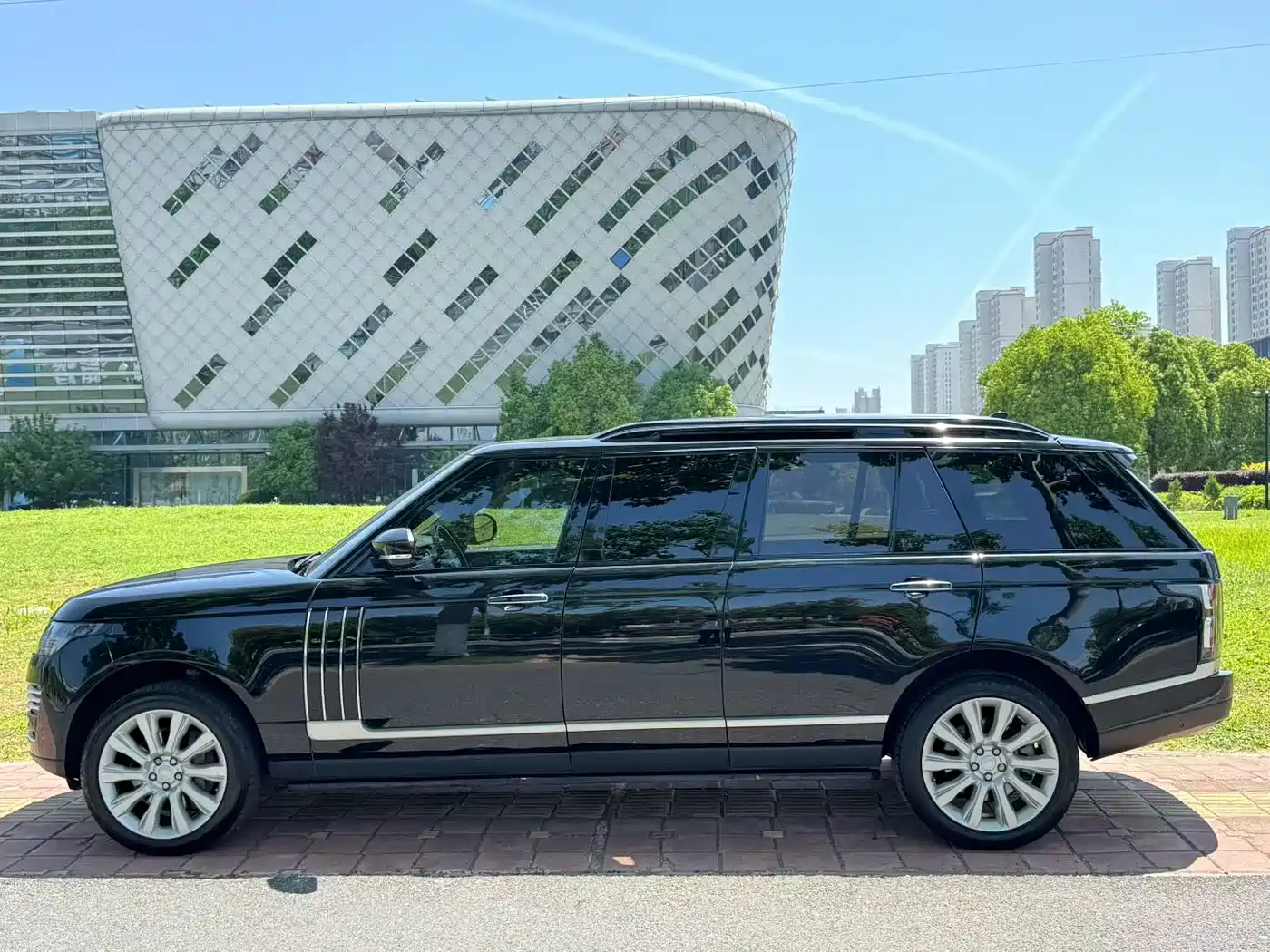 Land Rover Range Rover 2017 5.0 SC V8 Summit Autobiography LWB фото 8