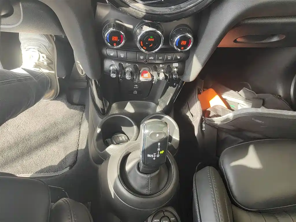 MINI JCW