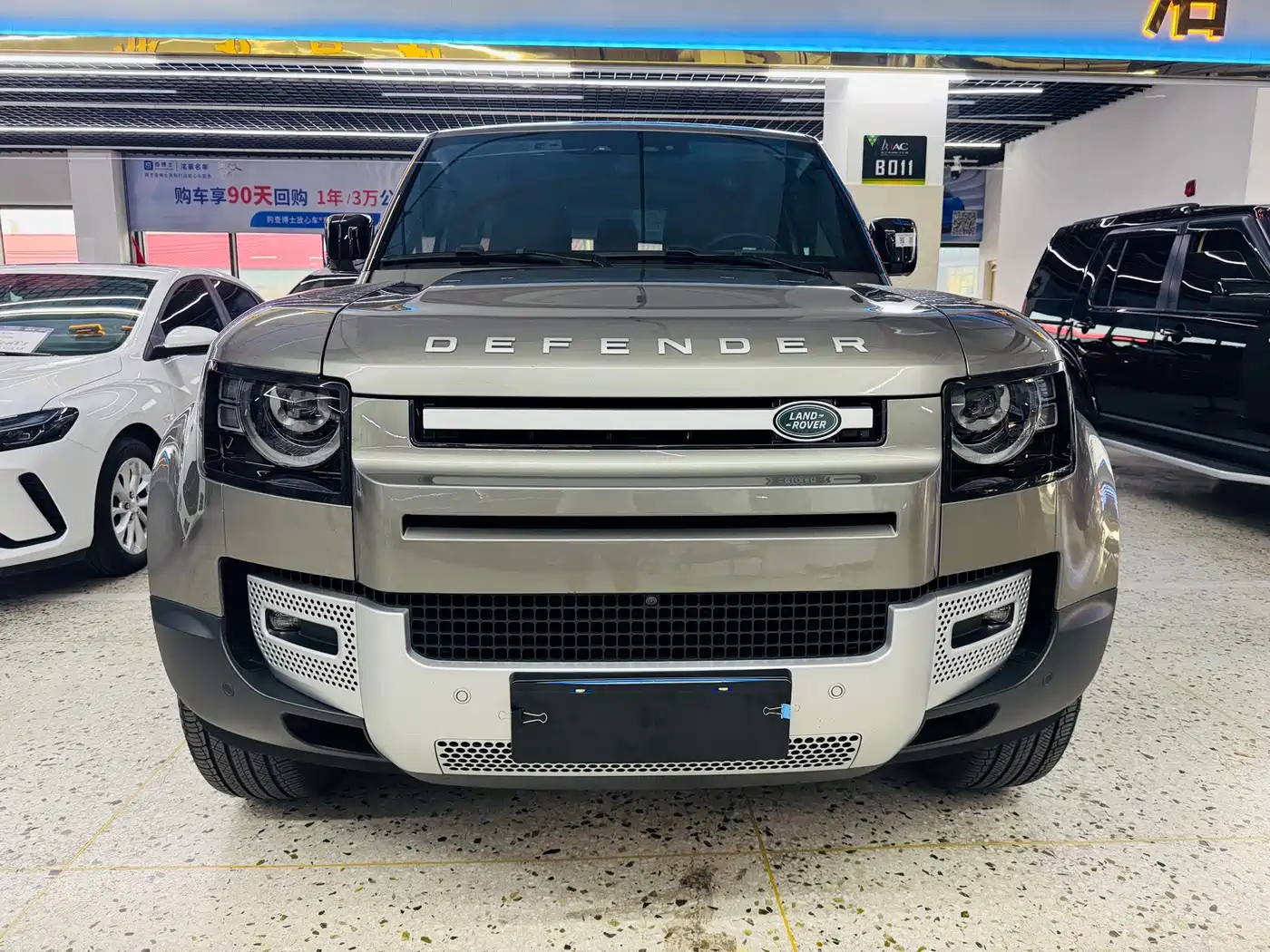 Фото 1 - Land Rover Defender