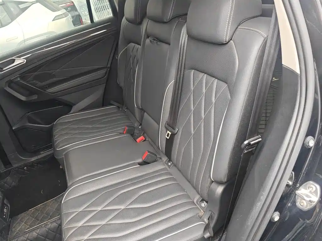 Volkswagen Tiguan L 2022 330TSI Auto 2WD R-Line Premium Edition фото 15