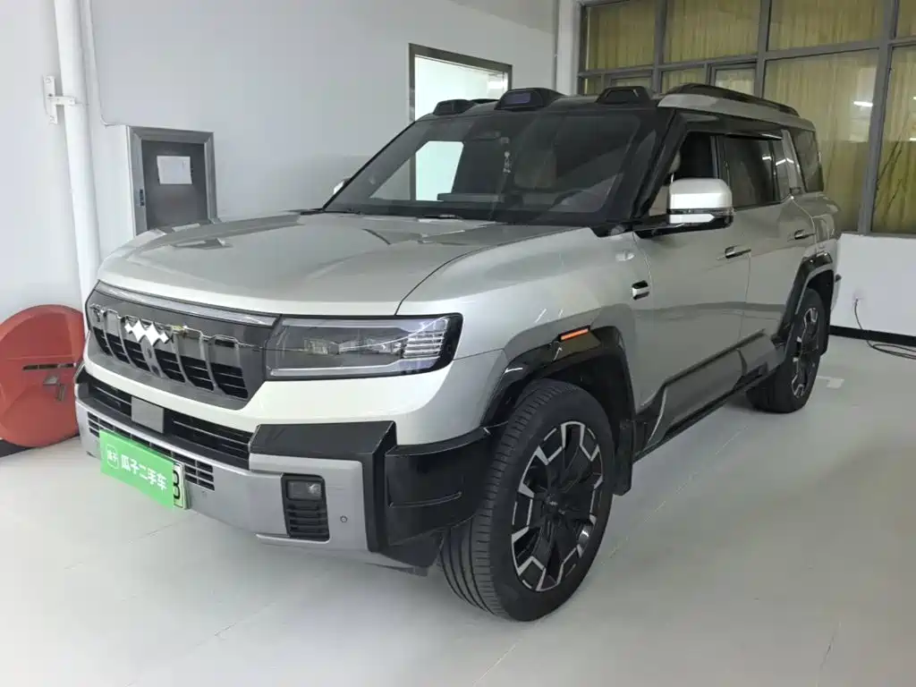 Fang Cheng Bao Leopard 8 2024 2025 Zhiyong Flagship 7-Seater