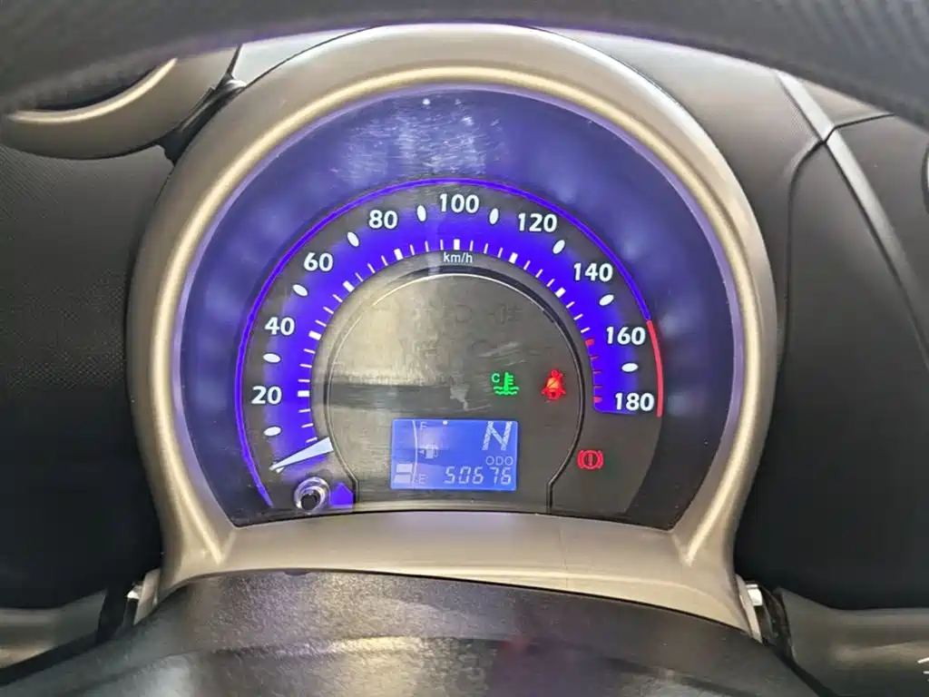 BYD F0 2015 1.0L AMT Xuan Cool Edition фото 12