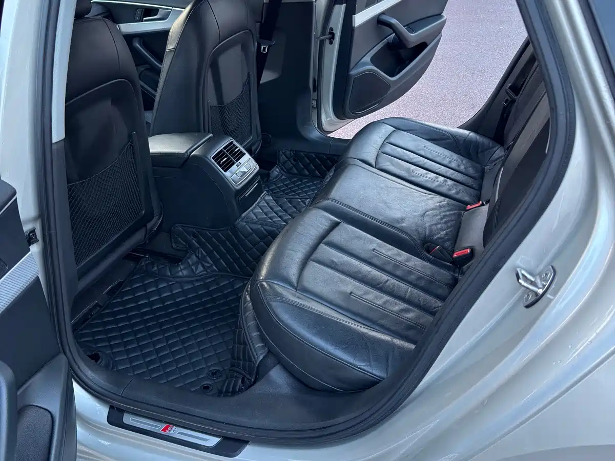 Audi A4L 2018 30th Anniversary 40 TFSI Fashion фото 6