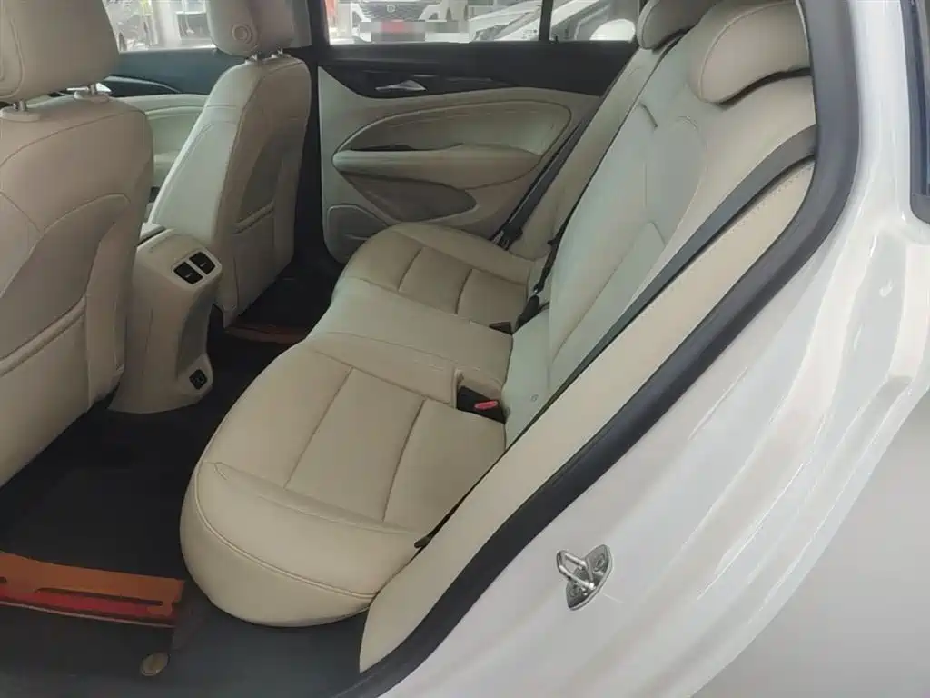 BUICK REGAL