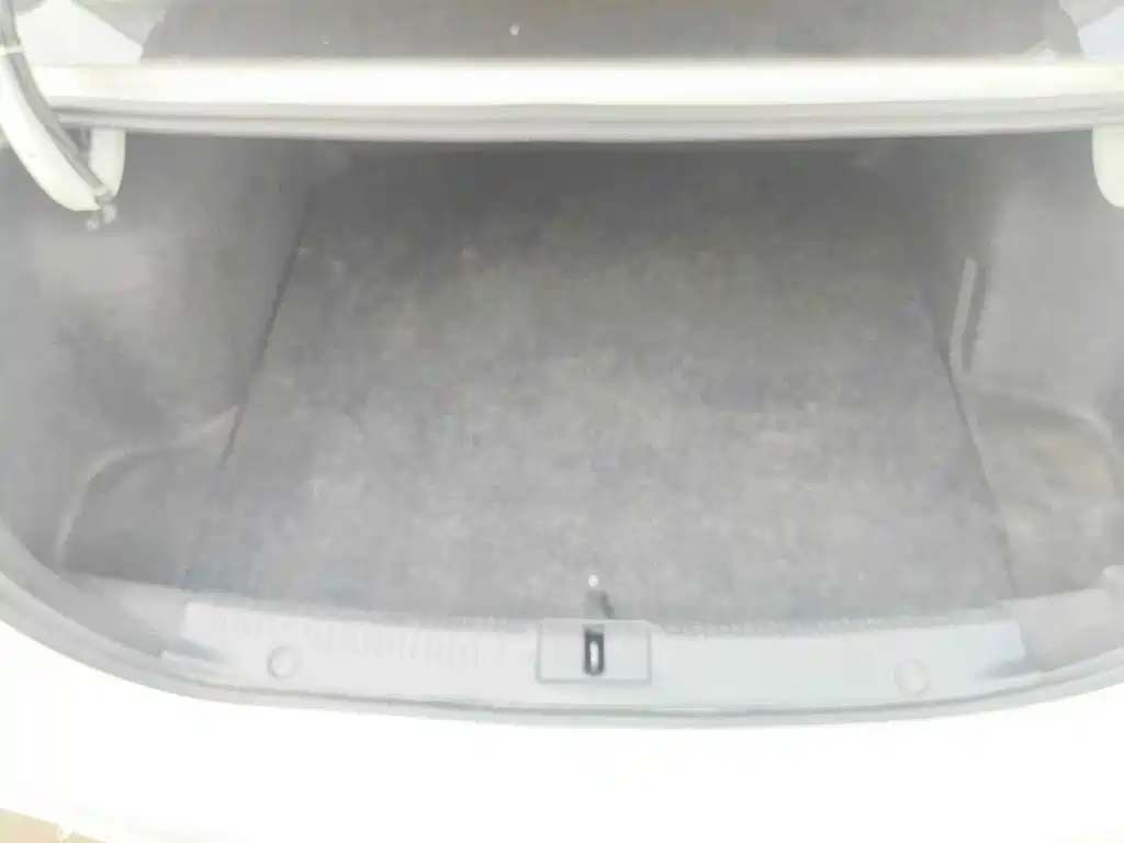 Roewe i6 2019 2020 PLUS 1.6L Manual 4G Connected Glory Flagship Edition