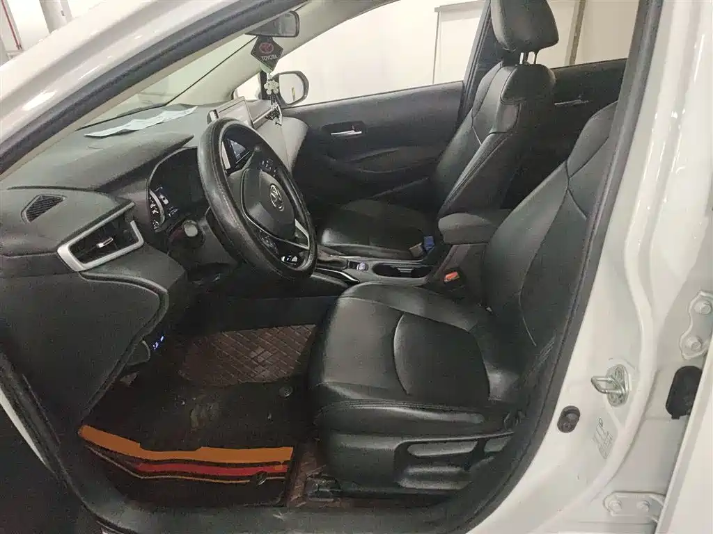Toyota Corolla 2021 1.2T S-CVT Elite PLUS Edition фото 15