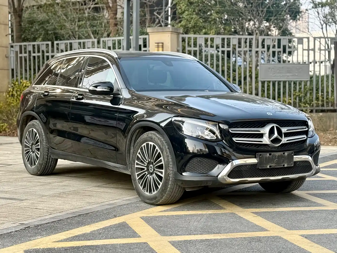 Mercedes-Benz GLC 2018 GLC 200 4MATIC фото 3