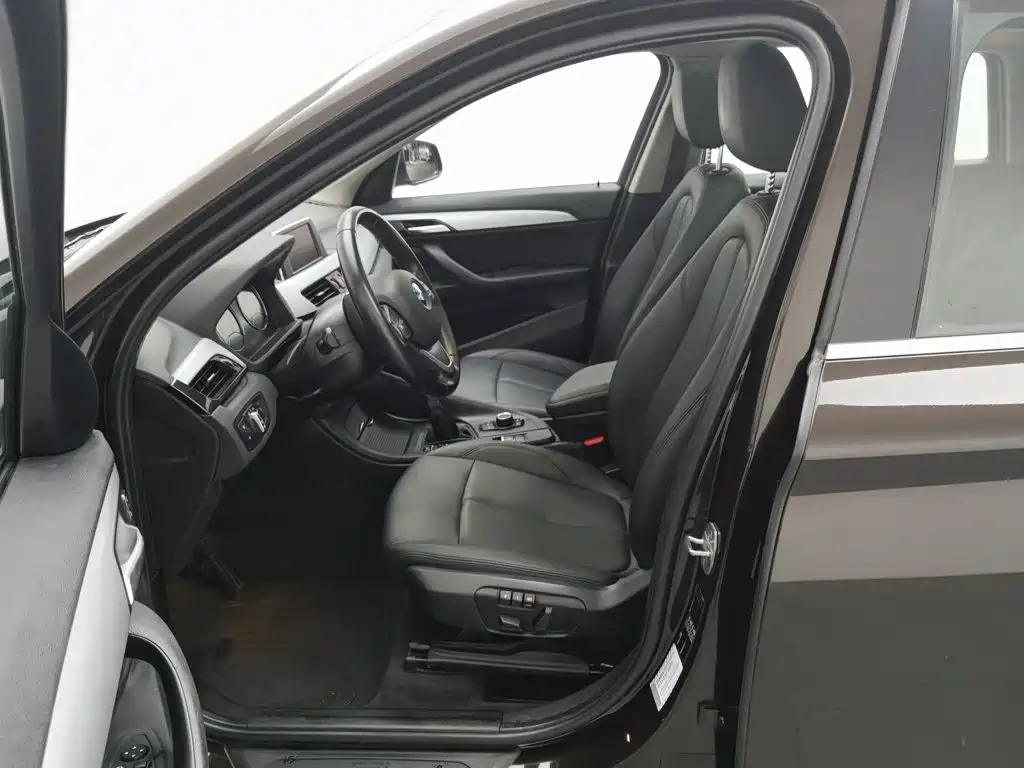 Photo 10 - BMW X1