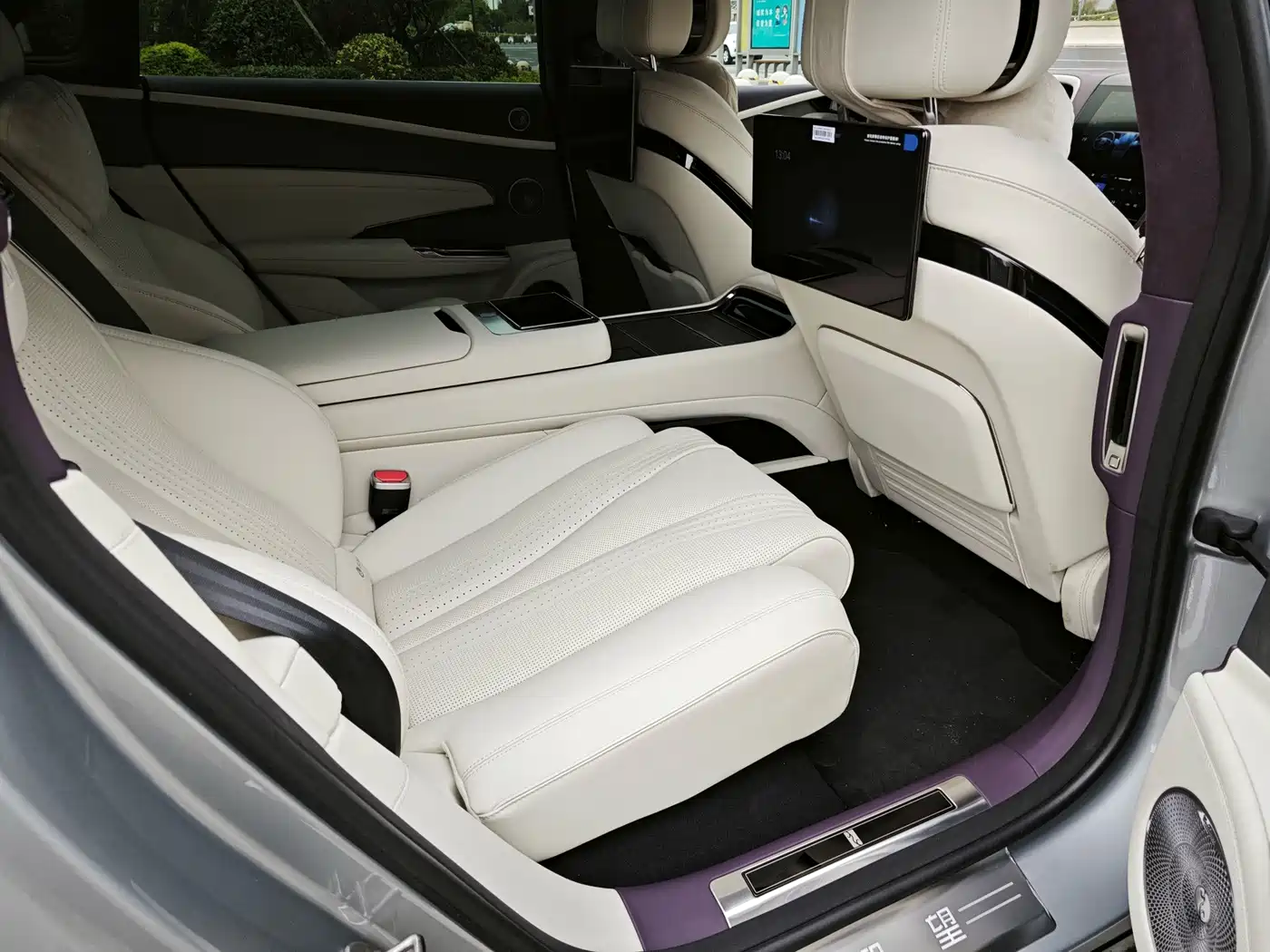 Yangwang U7 2025 2025 Model PHEV 4-Seat Flagship