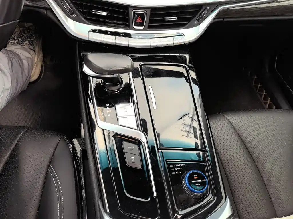 Geely Borui PHEV 2019 2018 1.5T PHEV Premium Edition