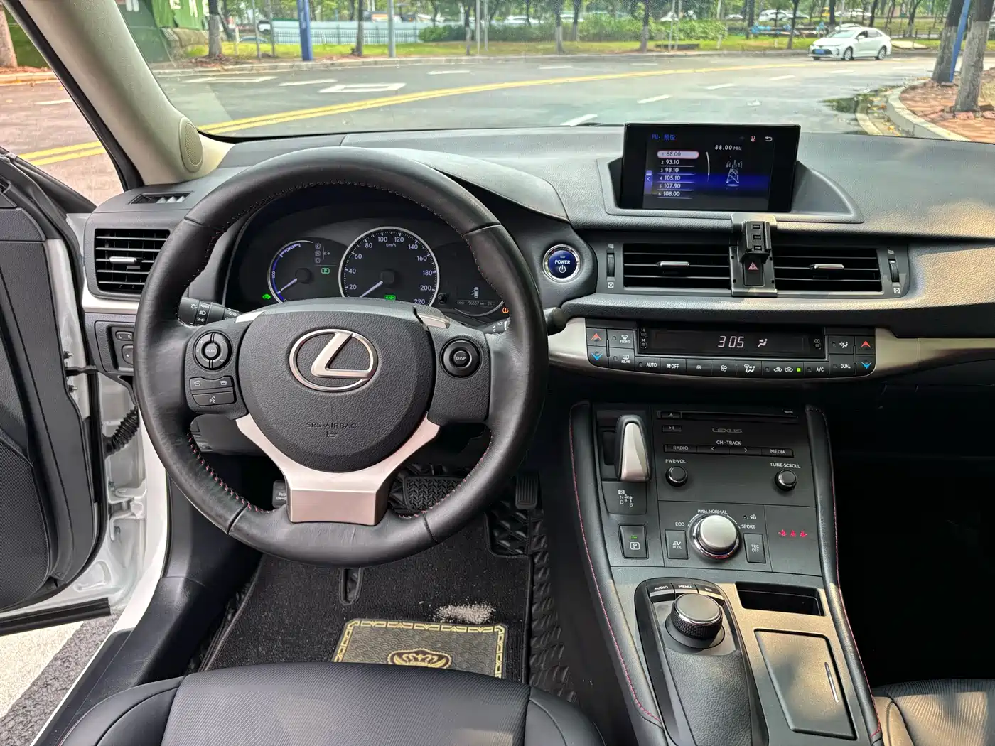 Lexus CT 2017 CT200h Comfort (Single Color, China V) фото 20