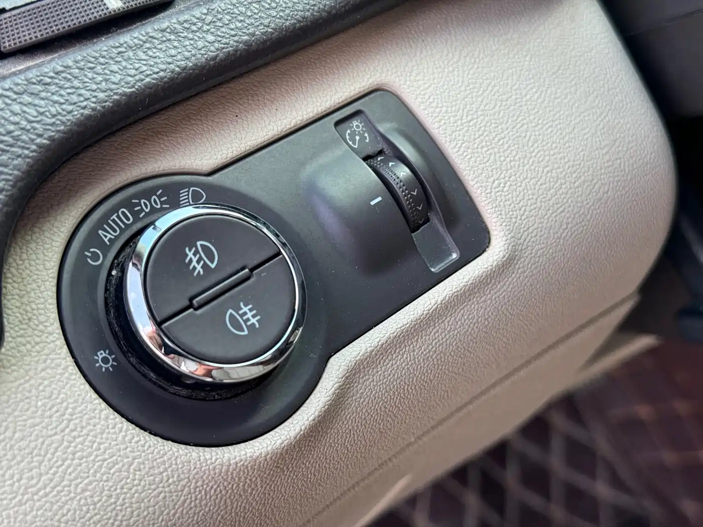Buick Regal 2012 Model 2.0L Comfort фото 16
