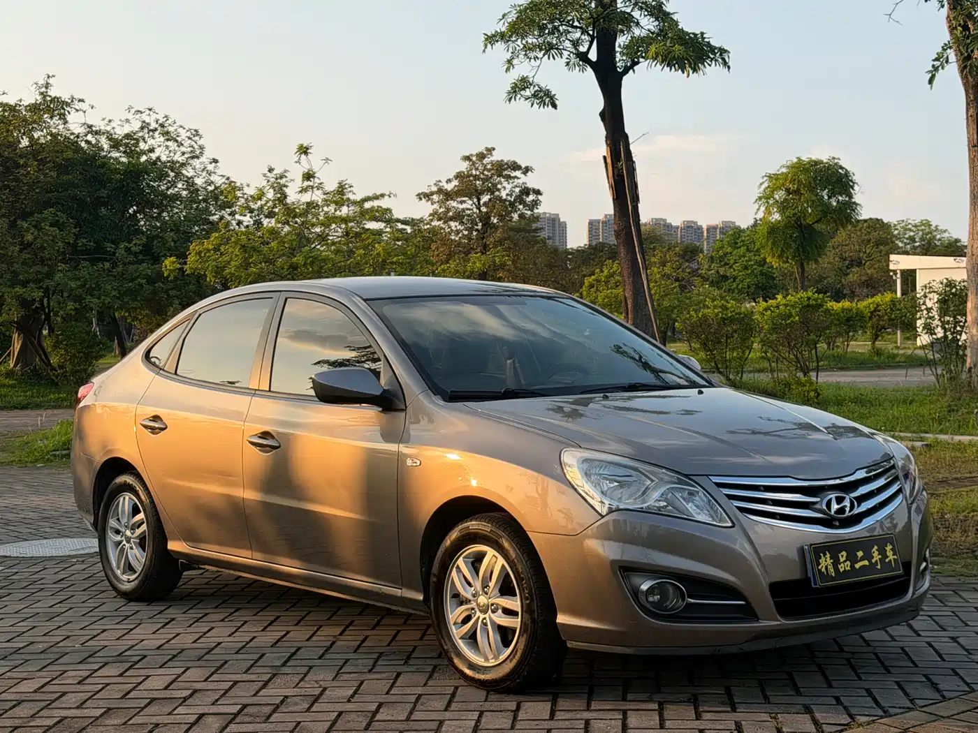 Hyundai Elantra 2011 1.6L Manual Comfort фото 2