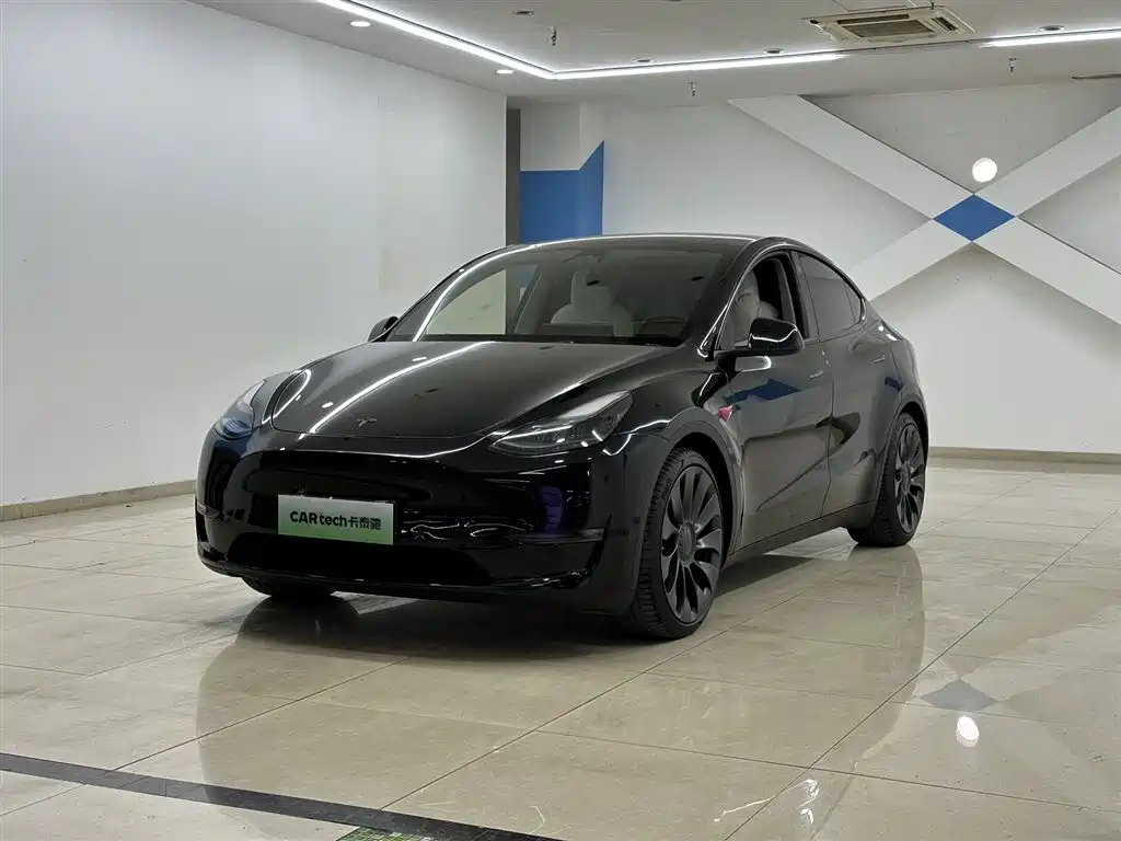 Tesla Model Y 2023 High Performance All-Wheel Drive Edition