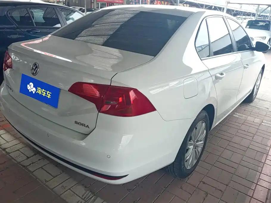 Volkswagen Bora 2019 Bora Legend 1.5L Automatic Fashion China VI фото 3