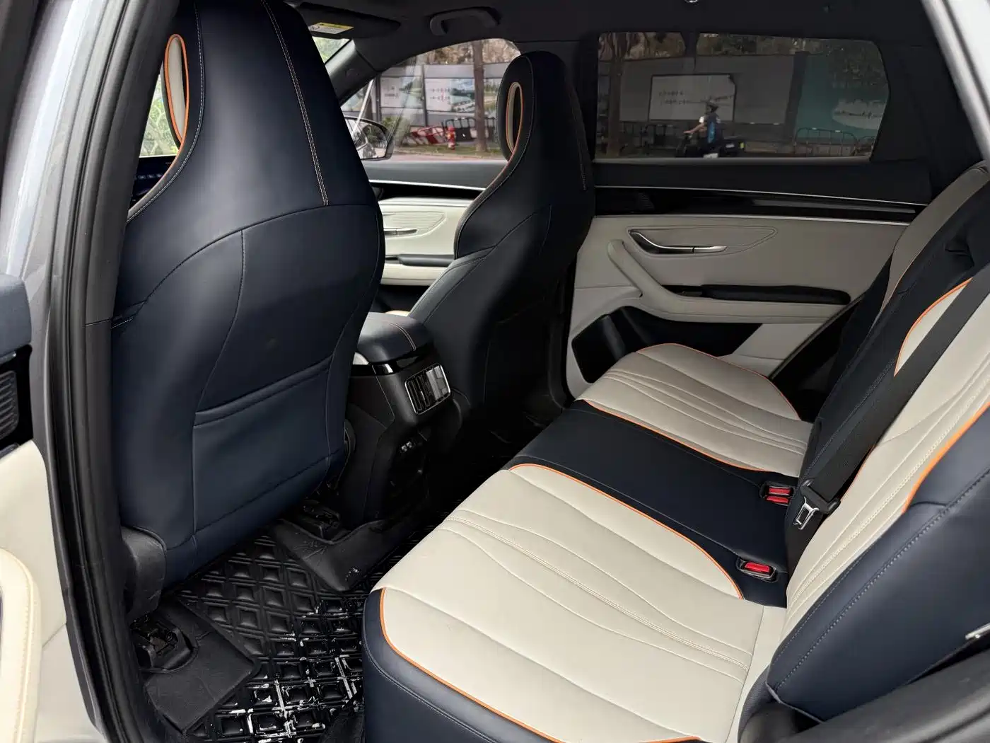 BYD Song PLUS PHEV 2021 DM-i 110KM Flagship фото 13
