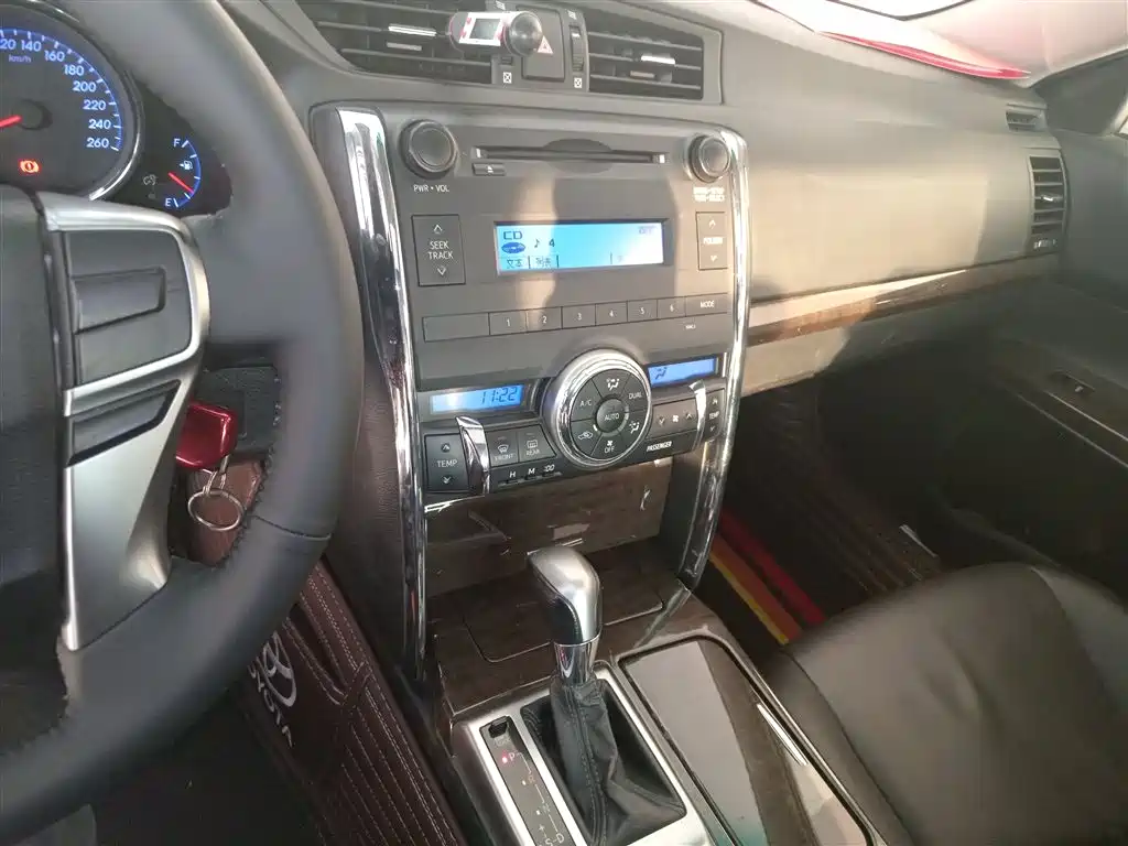 Toyota Reiz 2013 2.5V Elite Edition фото 13