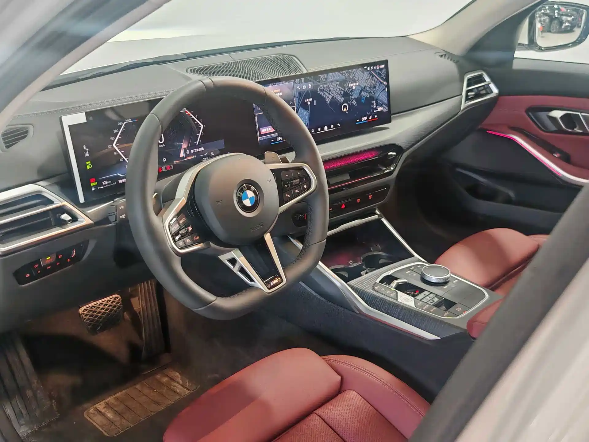 Photo 7 - BMW 3 Series