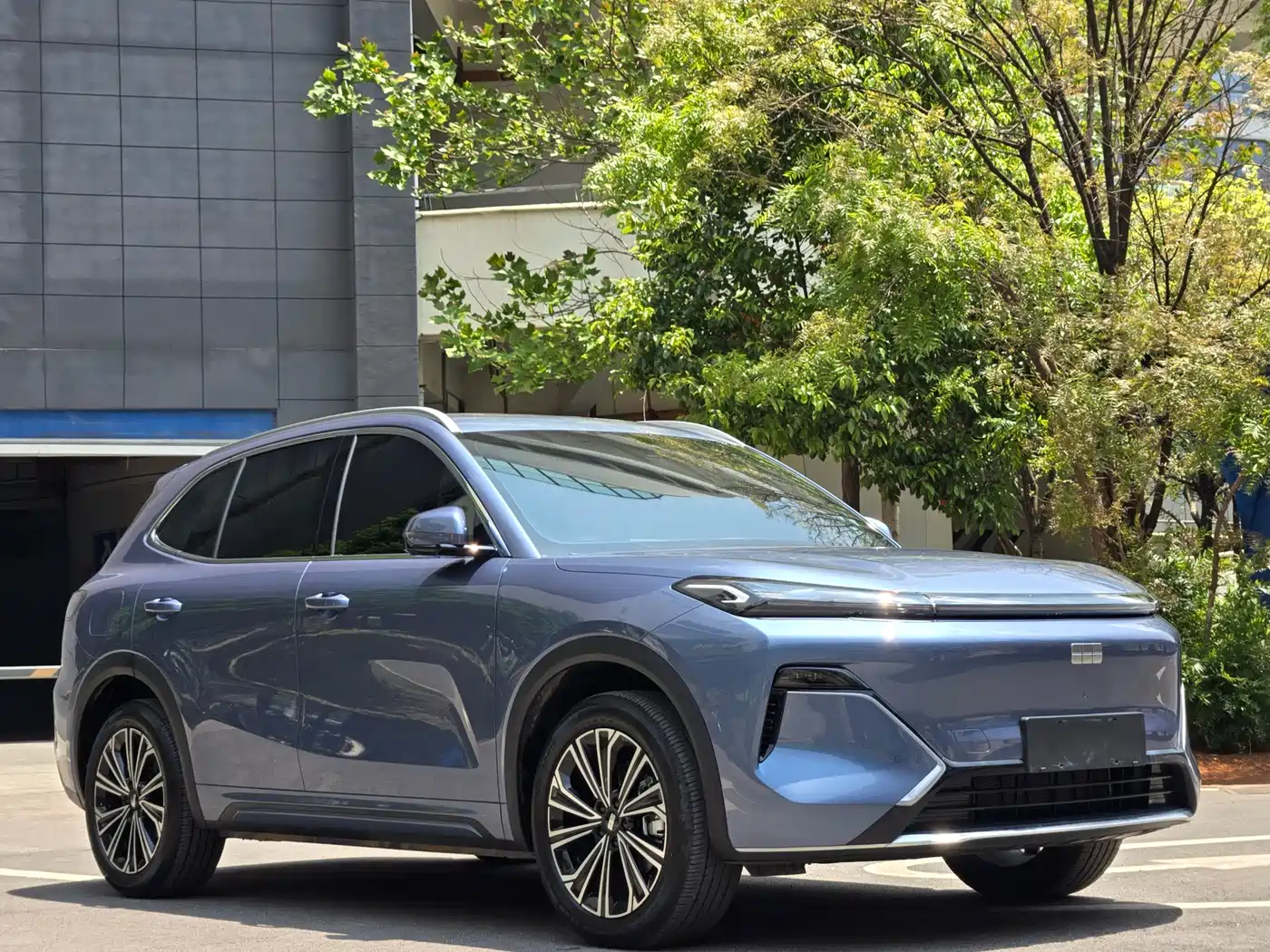 Geely Galaxy Galaxy Starship 7 EM-i 2025 120km Navigation Edition фото 3