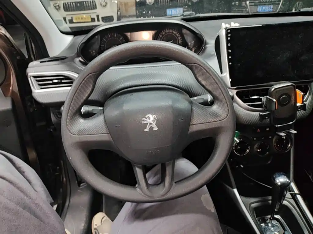 Peugeot 2008 2016 2014 1.6L Automatic Trend Edition