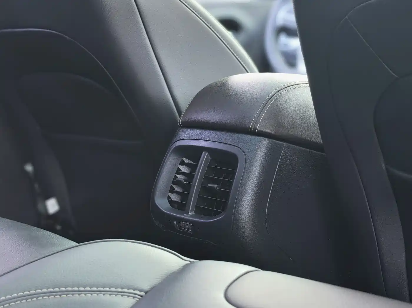 Jeep Cherokee 2021 2020 2.0L 2WD Classic Sport Edition