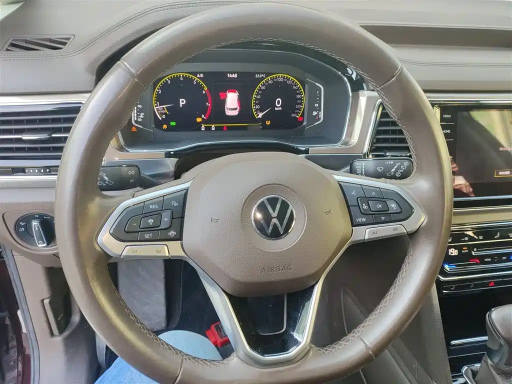 Volkswagen Viloran 2020 380TSI Premium фото 3