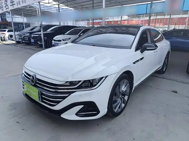 Volkswagen CC 380TSI, Яркий