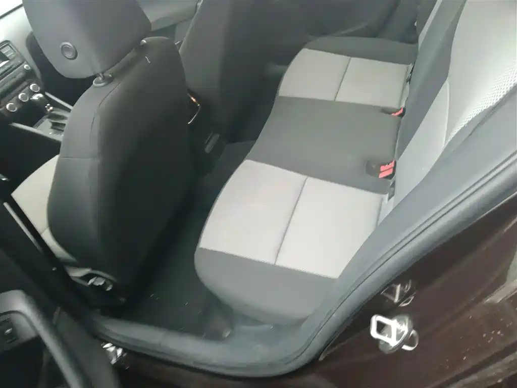 Škoda Octavia 2017 Classic 1.6L Automatic Comfort фото 13