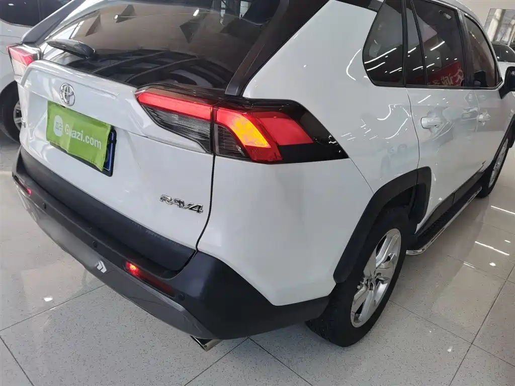 Toyota RAV4 Rongfang 2020 2.0L CVT 2WD Trend Edition фото 24