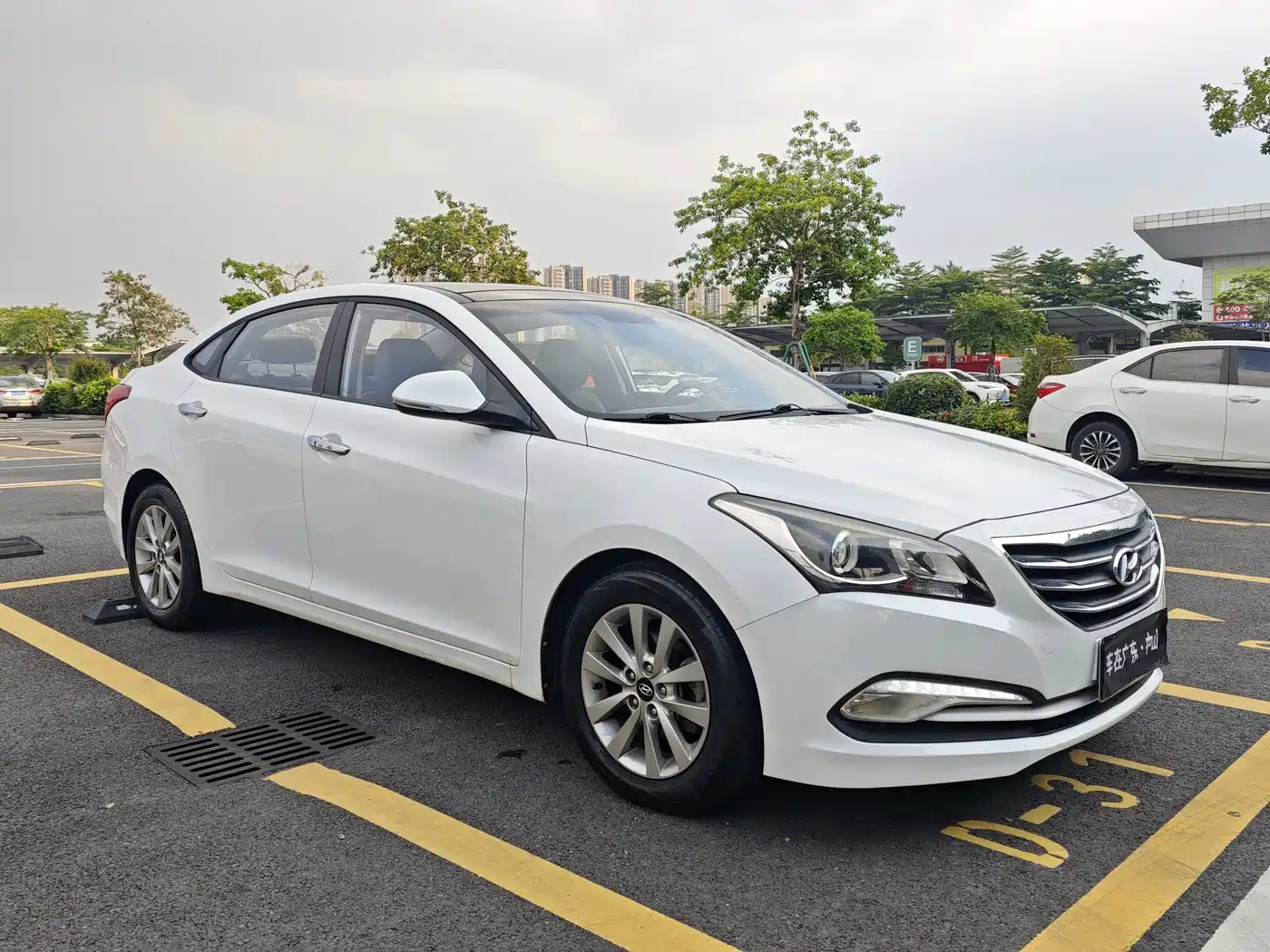 Hyundai Mistra 2016 1.8L Automatic Smart GLS фото 3