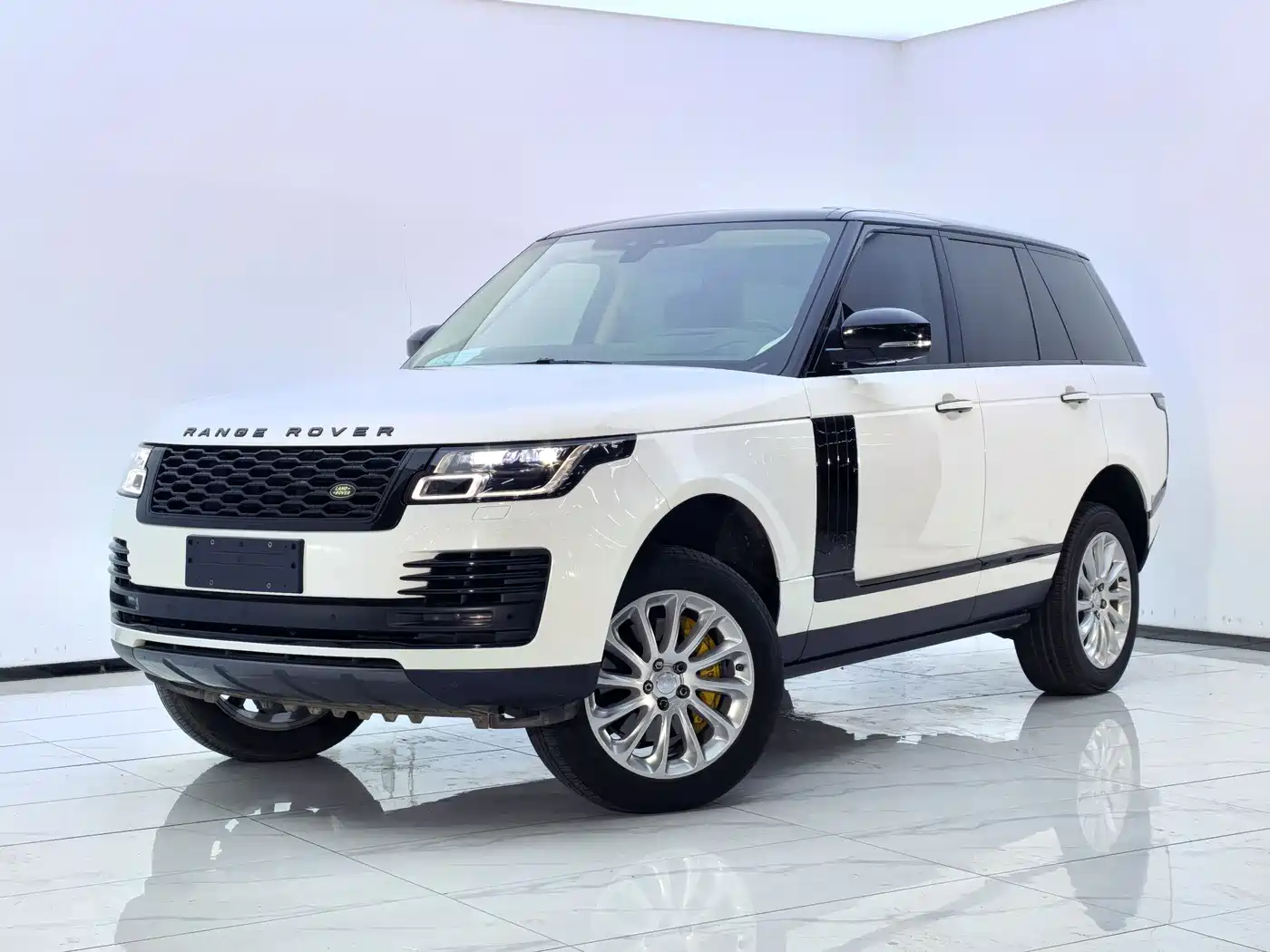 Land Rover Range Rover 2020 3.0 L6 Heritage Edition
