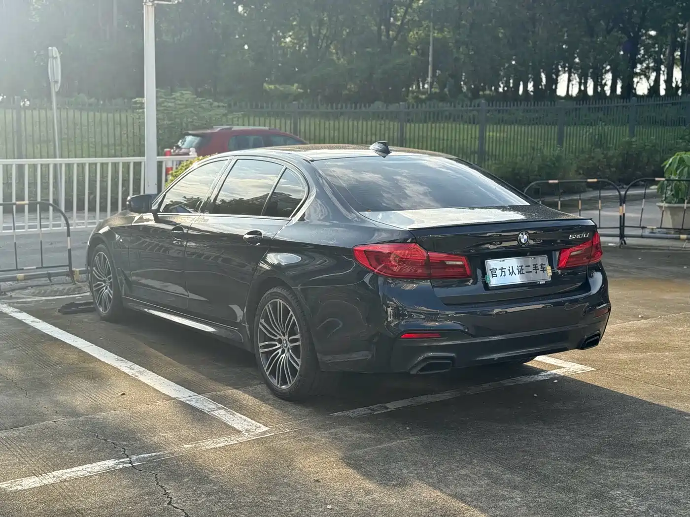 Фото 18 - BMW 5 Series