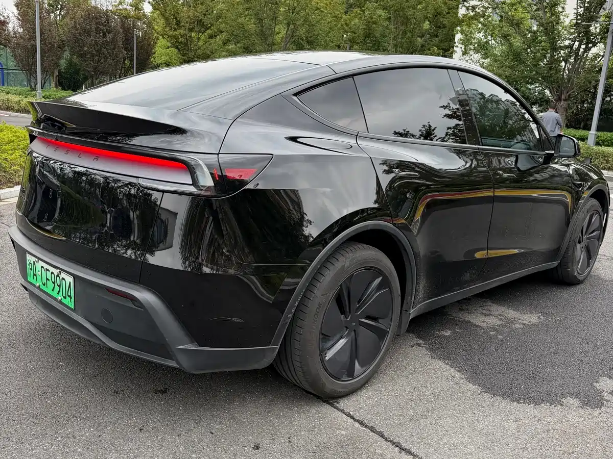 Tesla Model Y 2026 2026 Long Range Rear-Wheel Drive