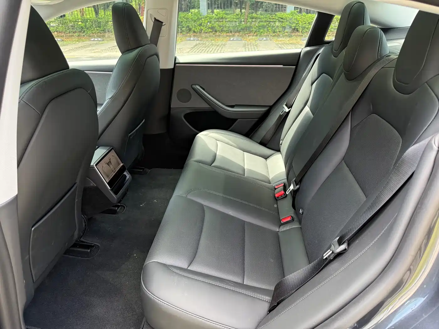 Tesla Model 3 2026 2025 Model Year Facelift Rear-Wheel Drive