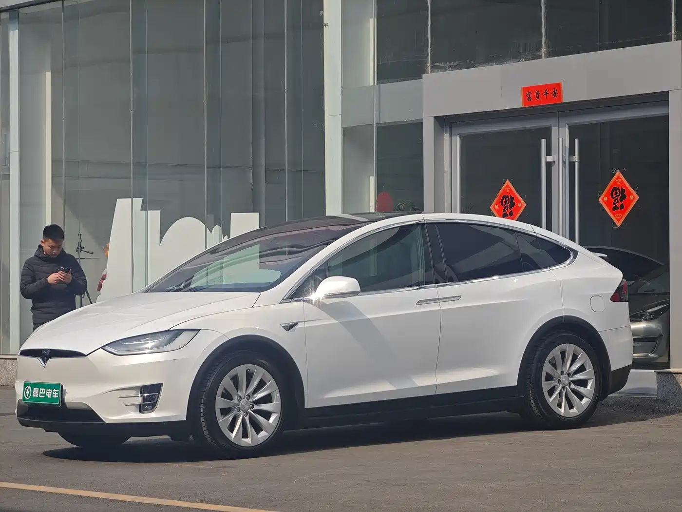tesla model-x